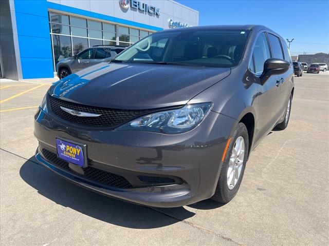 2023 Chrysler Voyager V6AT STO-N-GO