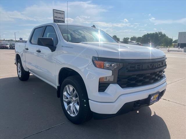 2025 Chevrolet Silverado 1500 CUSTOM/4X4