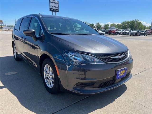 2023 Chrysler Voyager V6AT STO-N-GO