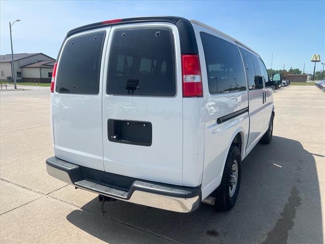 2019 Chevrolet Express V6AT LT 11PASS
