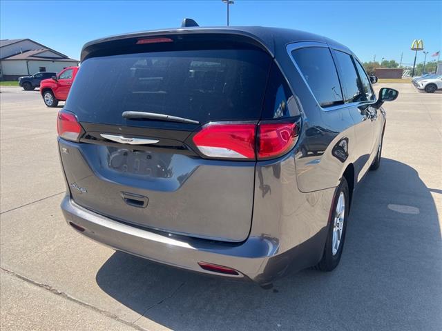 2023 Chrysler Voyager V6AT STO-N-GO