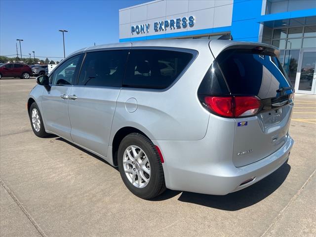 2023 Chrysler Voyager V6AT STO-N-GO