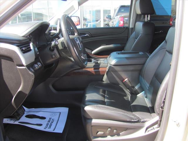 2016 GMC Yukon XL V8AT SLT QUAD