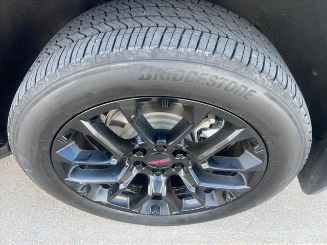 2023 GMC Yukon XL 4WD 4DR SLT