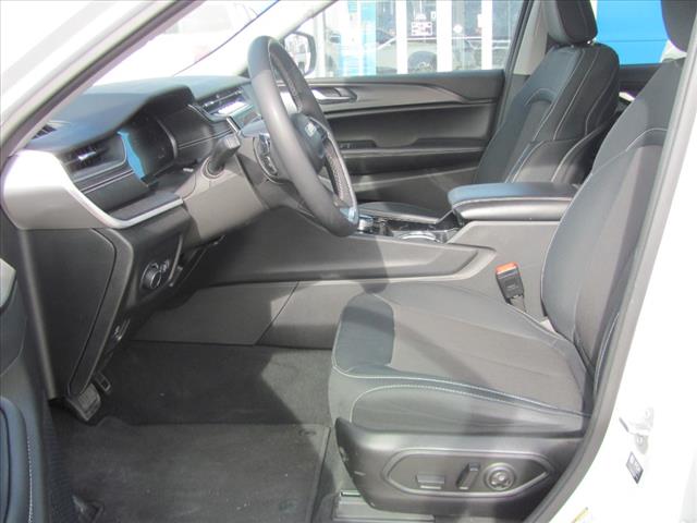 2023 Jeep Grand Cherokee L LAREDO 4X4