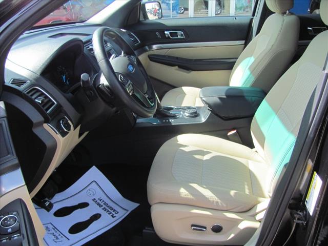 2016 Ford Explorer V6AT XLT PKG