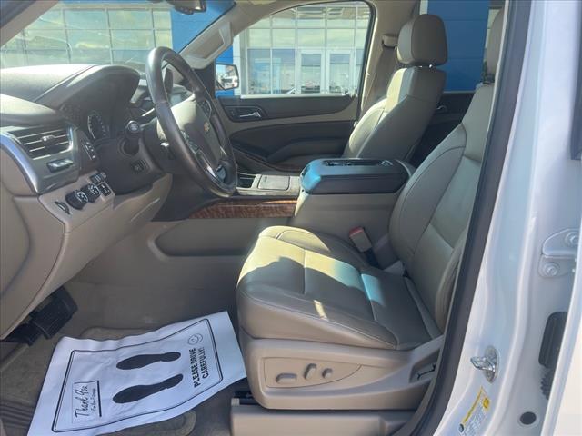 2016 Chevrolet Tahoe V8AT ROOF/NAV/BKTS
