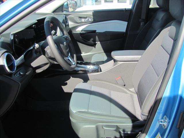 2025 Chevrolet Trax CONV PKG