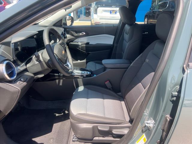 2025 Chevrolet Trax CONV PKG