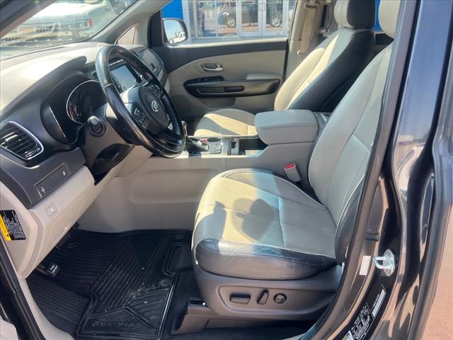 2017 Kia Sedona V6AT LX PKG
