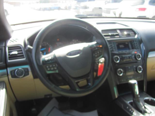 2016 Ford Explorer V6AT XLT PKG