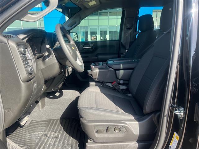 2024 Chevrolet Silverado 1500 CUSTOM CREW 4X4