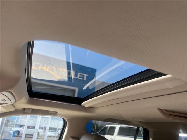 2016 Chevrolet Tahoe V8AT ROOF/NAV/BKTS