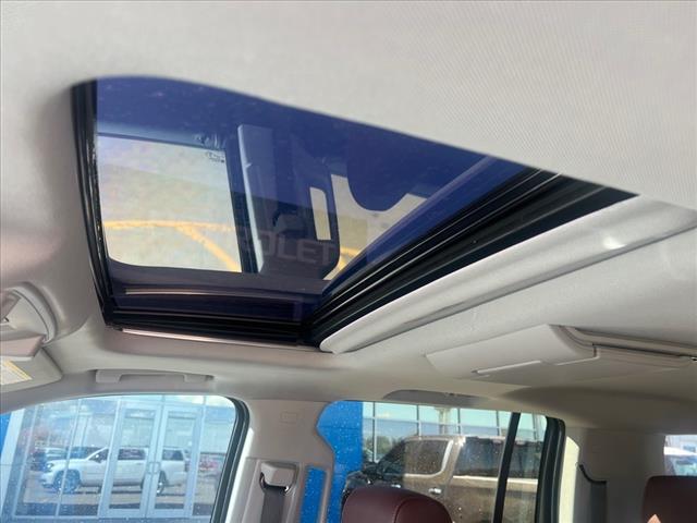 2020 Chevrolet Suburban V8AT PREMIER