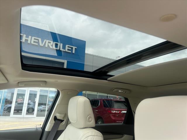 2017 Cadillac XT5 V6AT LUXURY