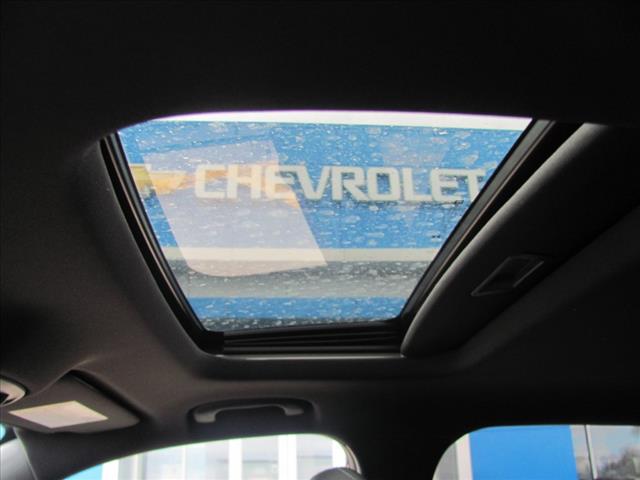 2025 Chevrolet Trax SUNROOF