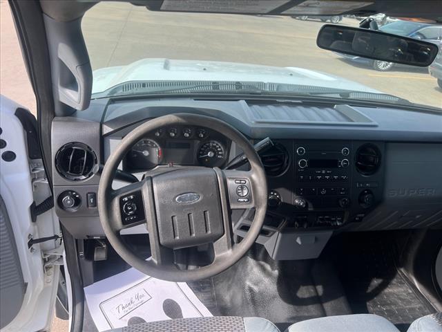 2012 Ford F-250 Super Duty V8AT XL PKG