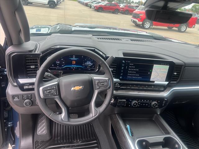 2025 Chevrolet Silverado 3500HD GAS/LTZ/DUALLY