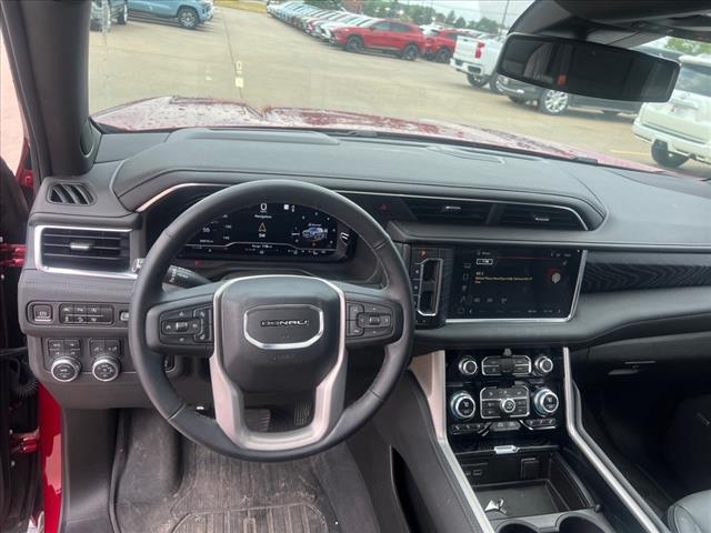 2023 GMC Yukon XL 4WD 4DR DENALI 6.2 LOADED