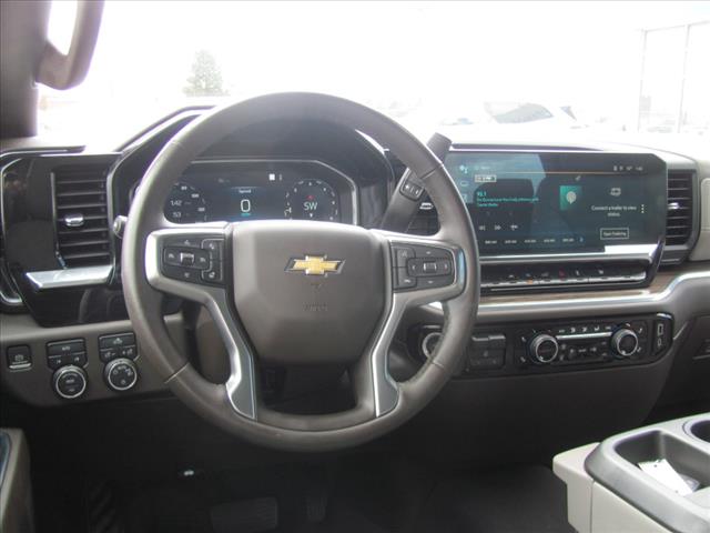 2022 Chevrolet Silverado 1500 4WD CREW LT 2.7