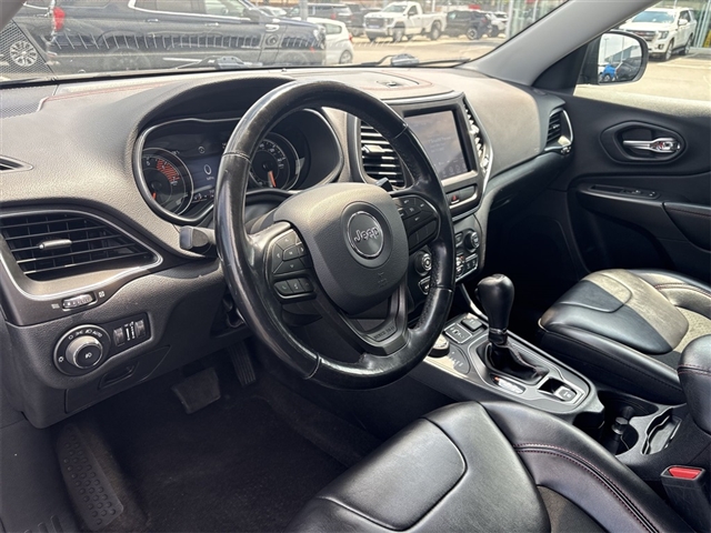 2020 Jeep Cherokee Trailhawk