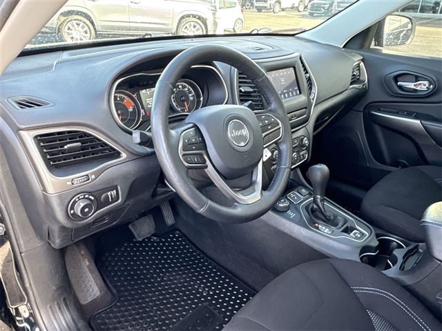 2019 Jeep Cherokee Latitude