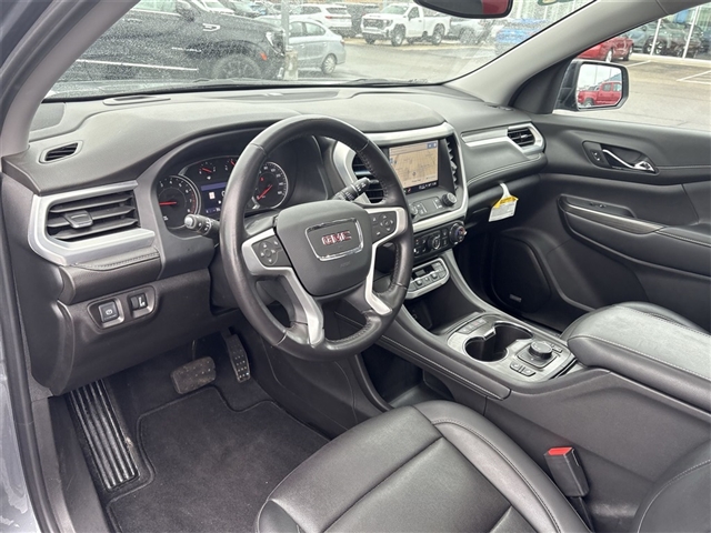 2022 GMC Acadia SLT