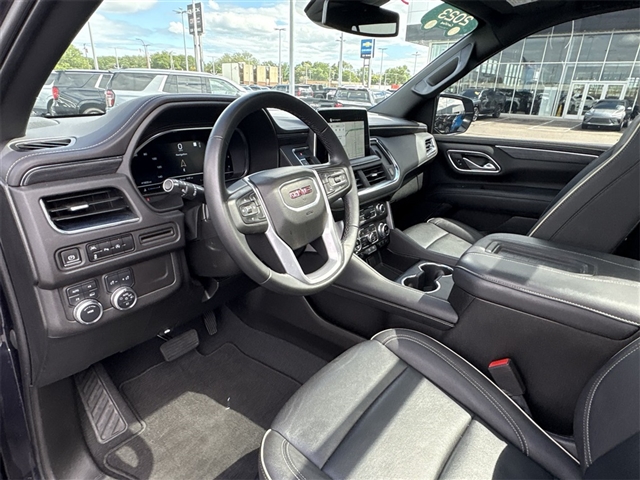 2023 GMC Yukon XL SLT