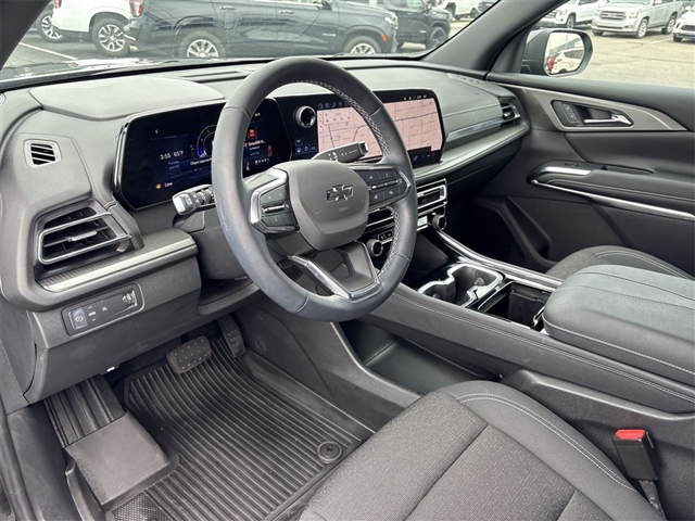 2024 Chevrolet Traverse LS