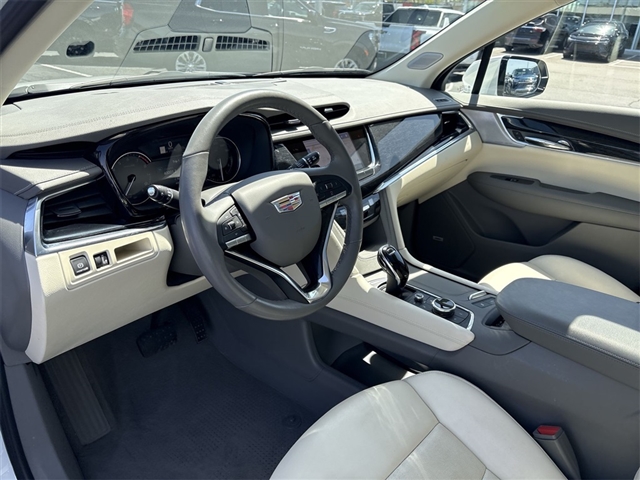 2023 Cadillac XT6 Premium Luxury