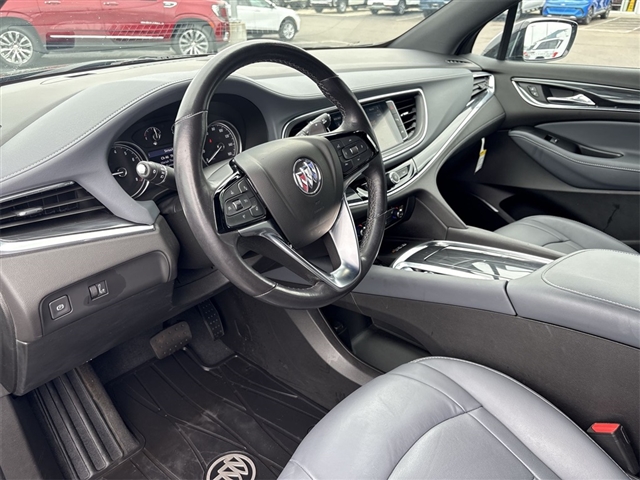 2022 Buick Enclave Essence