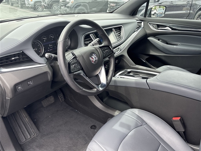 2022 Buick Enclave Essence