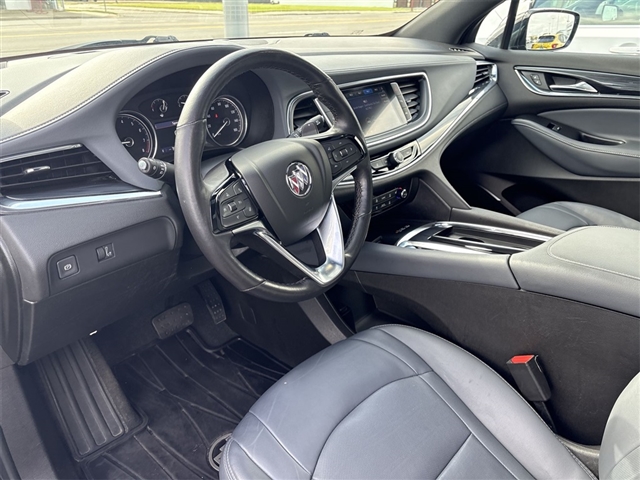 2022 Buick Enclave Essence