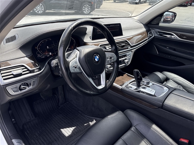 2020 BMW 7 Series 740i xDrive