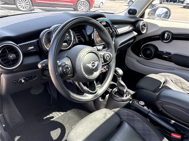 2015 MINI Hardtop 2 Door Base