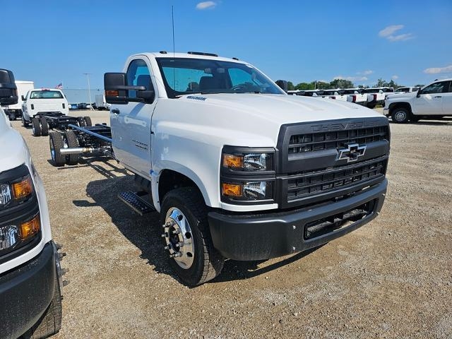 2024 Chevrolet Silverado 6500 HD Work Truck