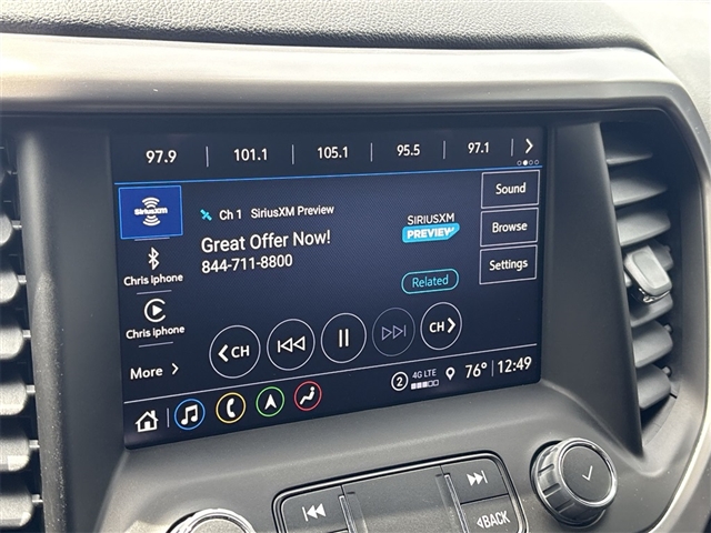 2023 GMC Acadia AT4