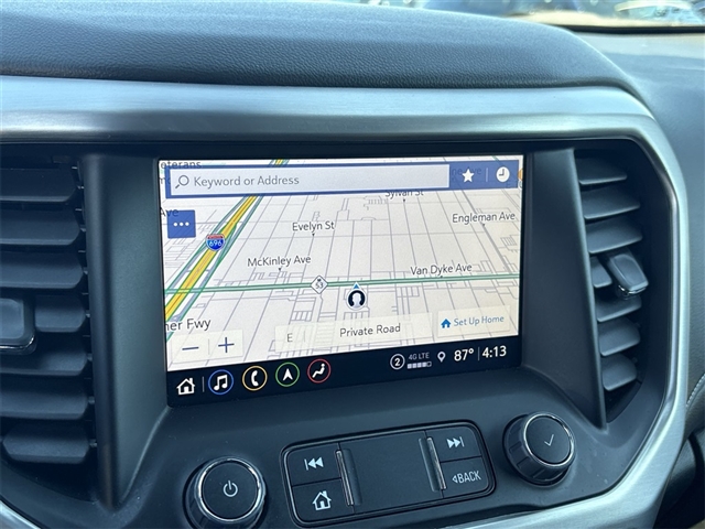 2023 GMC Acadia SLT