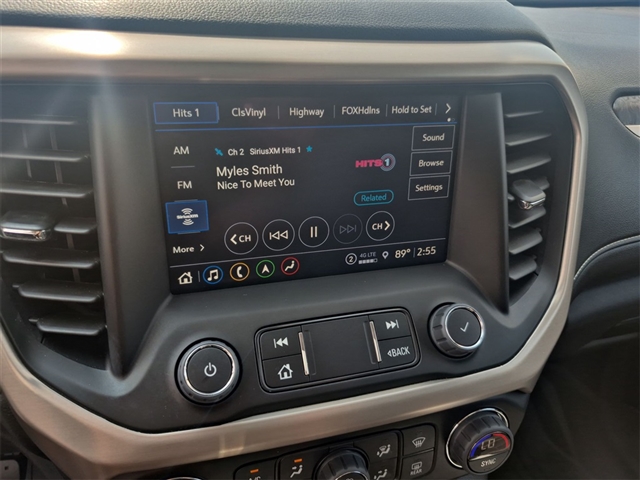 2023 GMC Acadia Denali