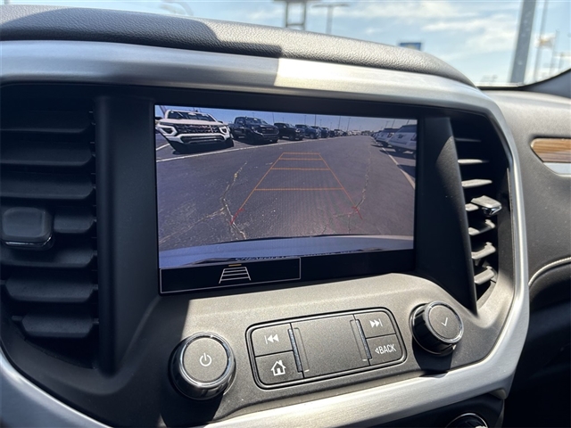 2022 GMC Acadia SLE