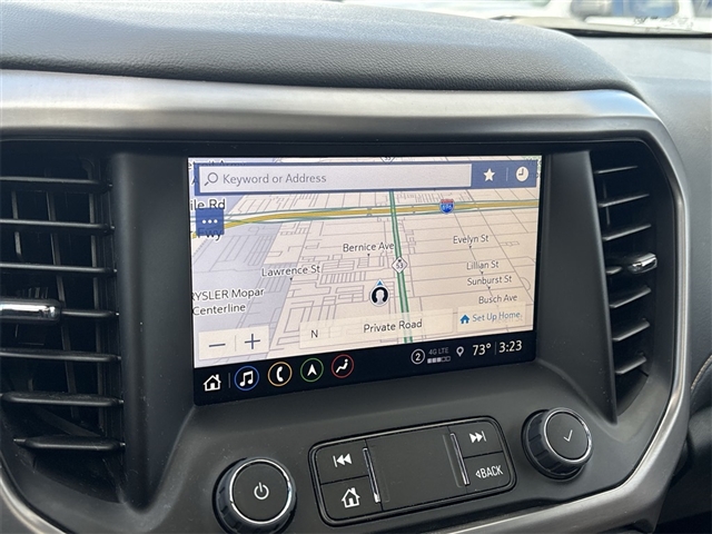 2023 GMC Acadia AT4