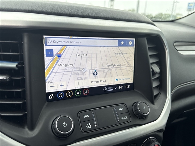 2022 GMC Acadia SLT