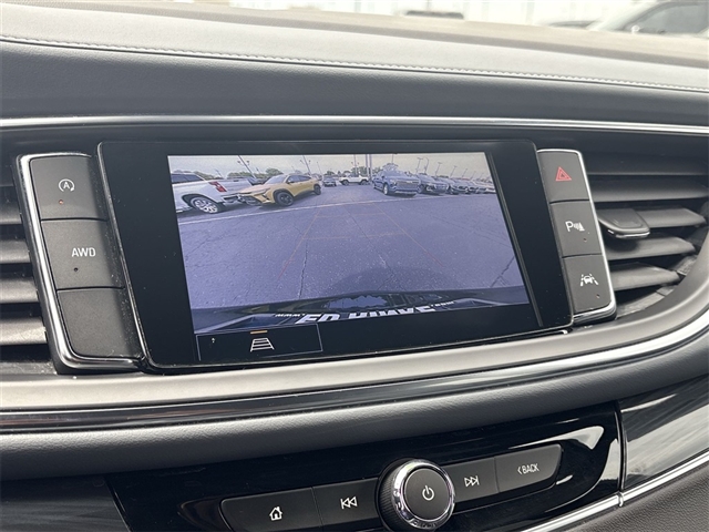 2022 Buick Enclave Essence