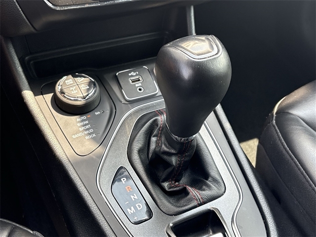 2020 Jeep Cherokee Trailhawk