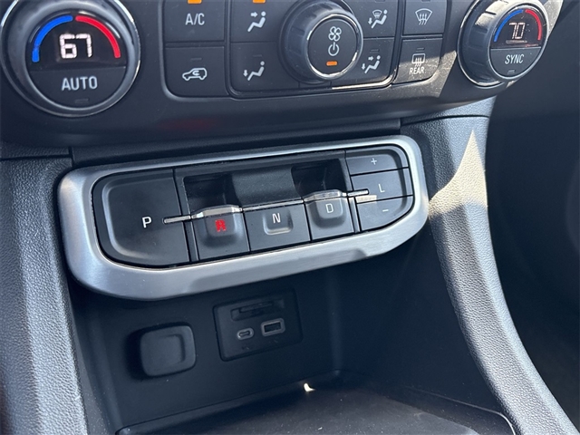 2022 GMC Acadia SLE