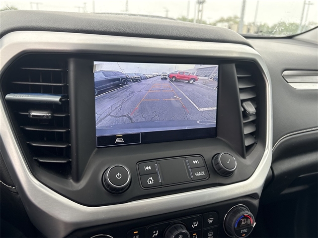 2022 GMC Acadia SLT