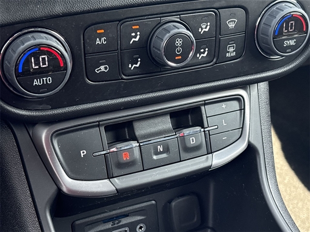 2023 GMC Terrain AT4