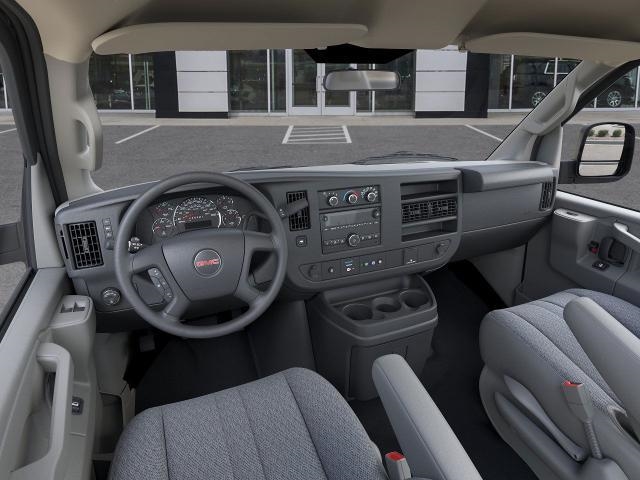 2025 GMC Savana 3500