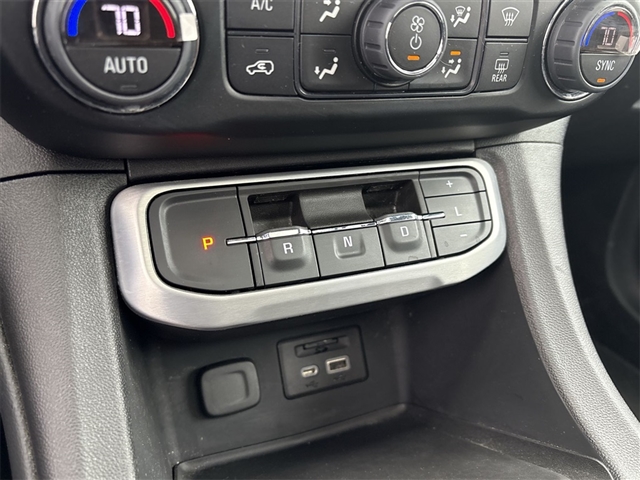 2022 GMC Acadia SLT