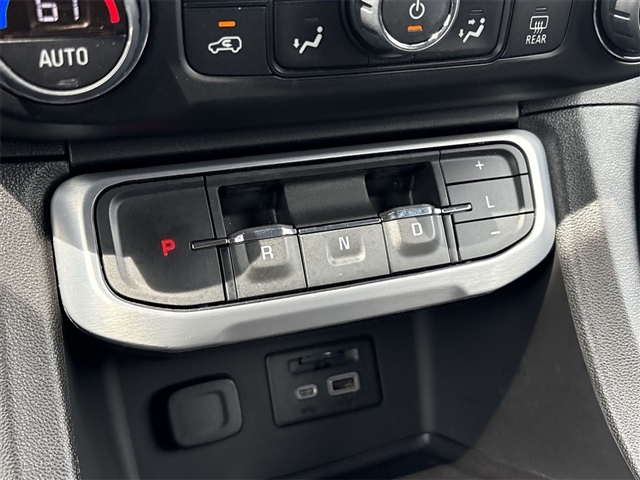 2022 GMC Acadia SLT
